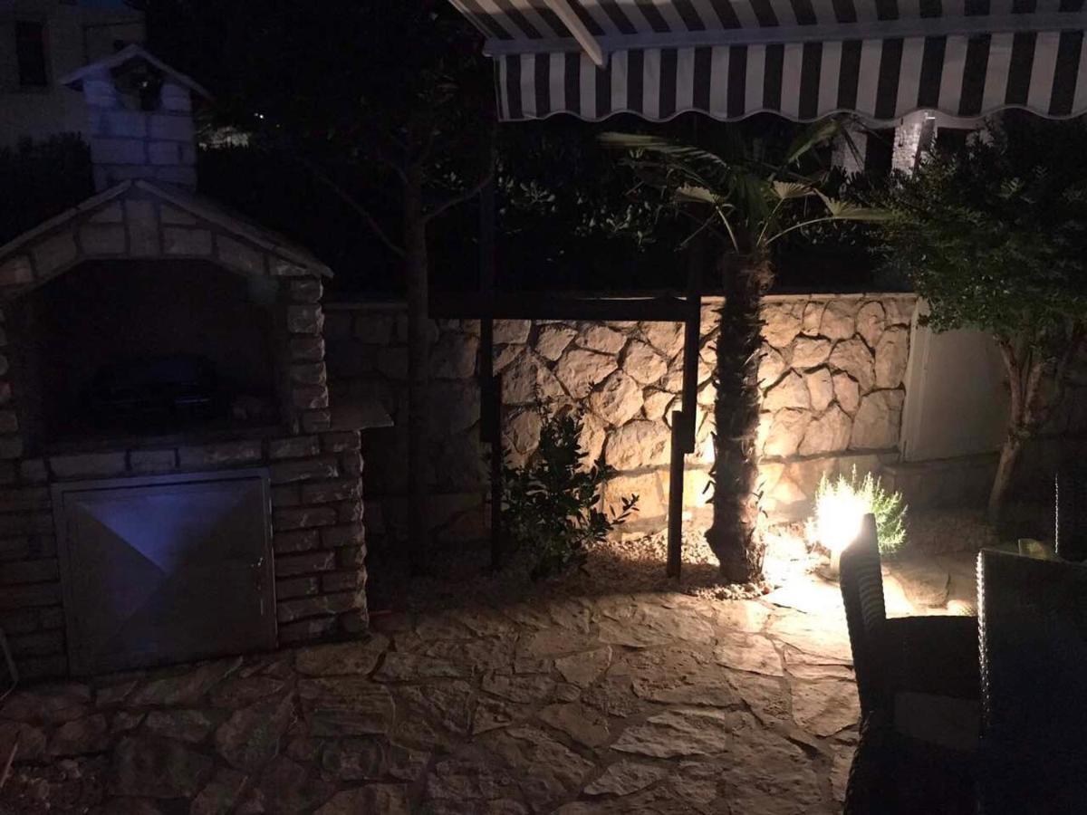 נובליה Jurisic Apartments מראה חיצוני תמונה