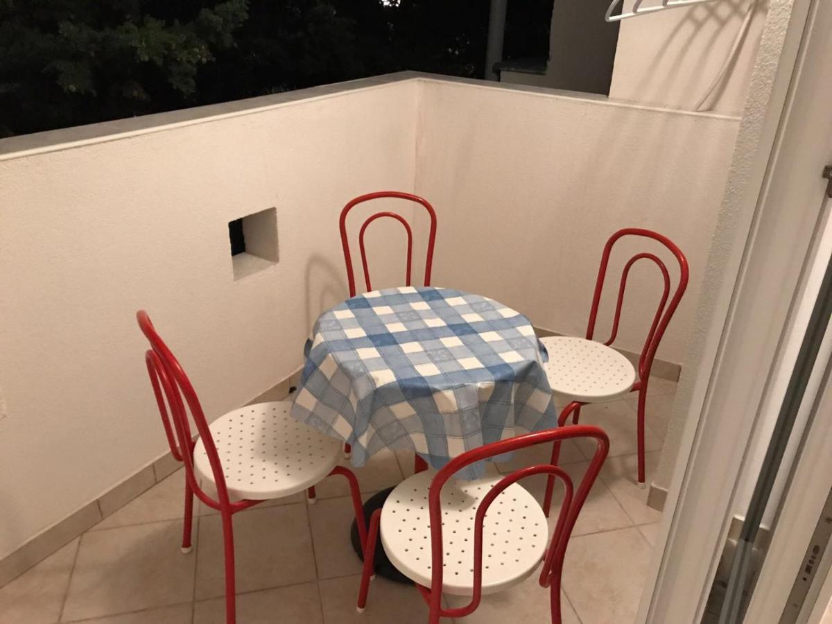 נובליה Jurisic Apartments מראה חיצוני תמונה