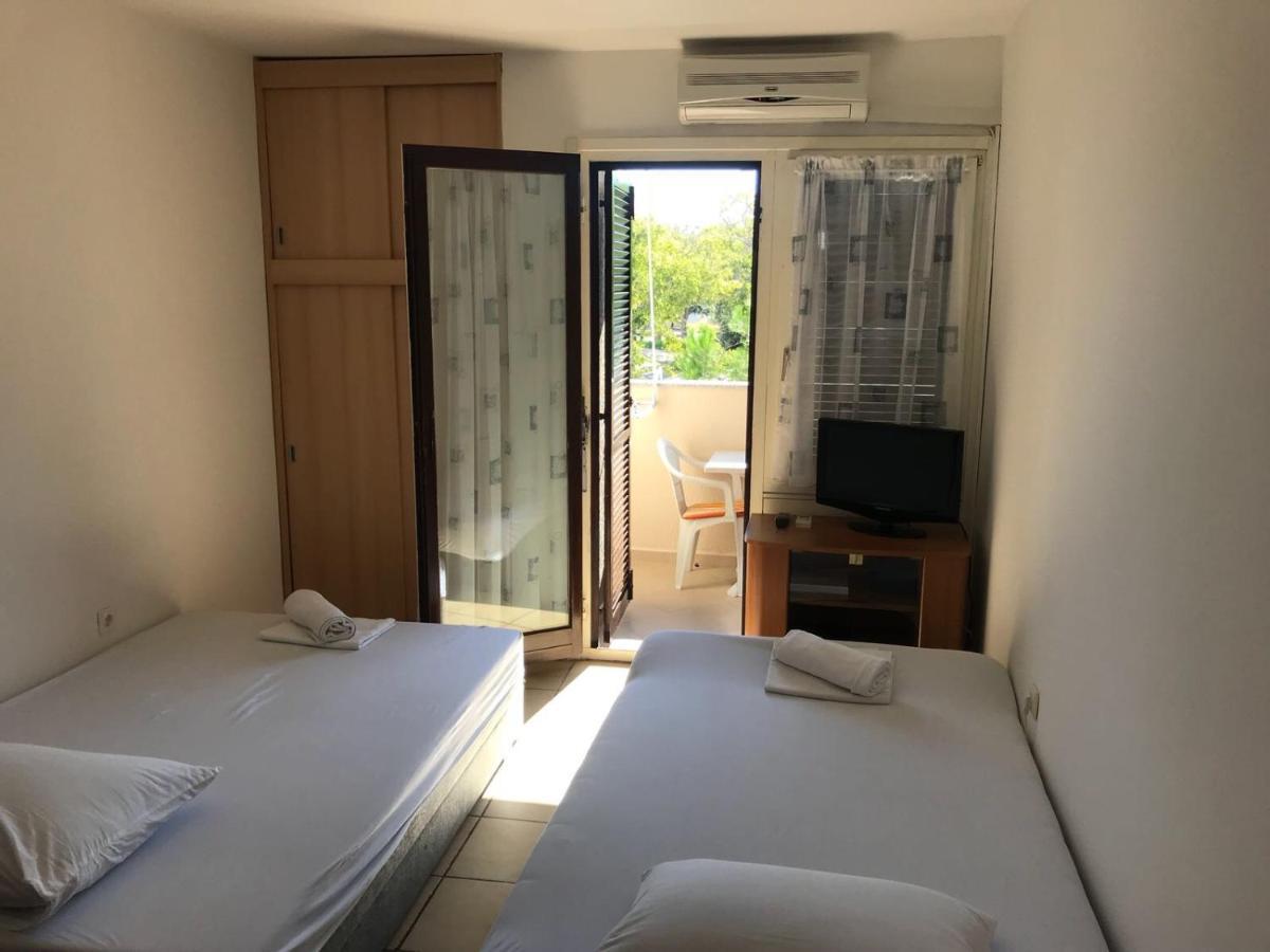 נובליה Jurisic Apartments מראה חיצוני תמונה