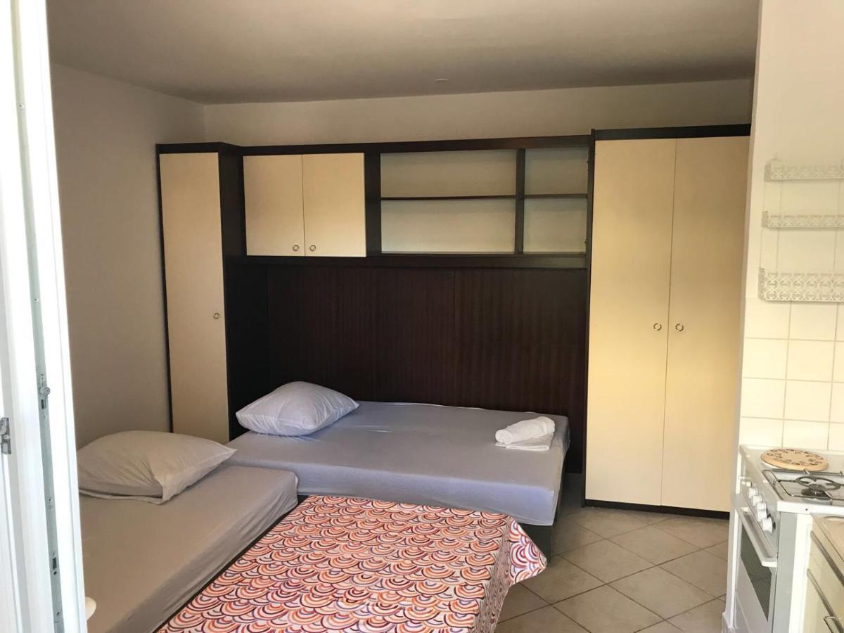 נובליה Jurisic Apartments מראה חיצוני תמונה