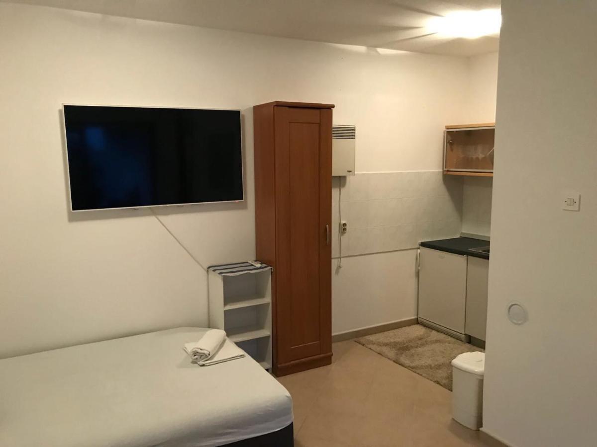 נובליה Jurisic Apartments מראה חיצוני תמונה
